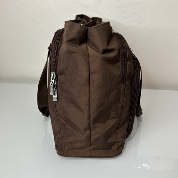 Baggallini Java Errand Laptop Work/Overnight Bag - Picture 4 of 13